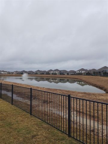 85 Carmel Drive, Manvel, TX 77578