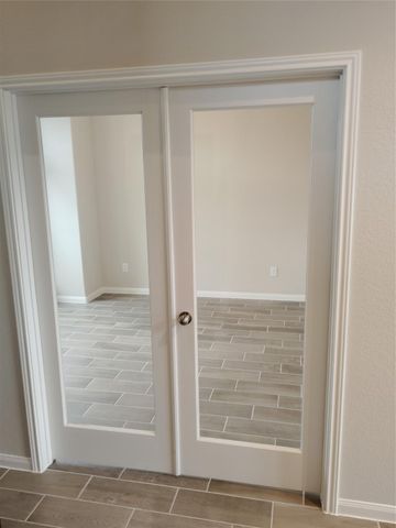 85 Carmel Drive, Manvel, TX 77578