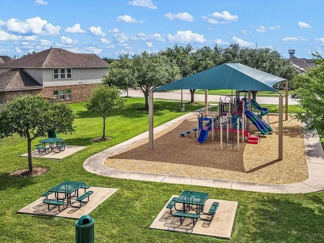 85 Carmel Drive, Manvel, TX 77578