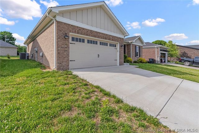 5511 Limestone Creek Drive, Charlestown, IN 47111