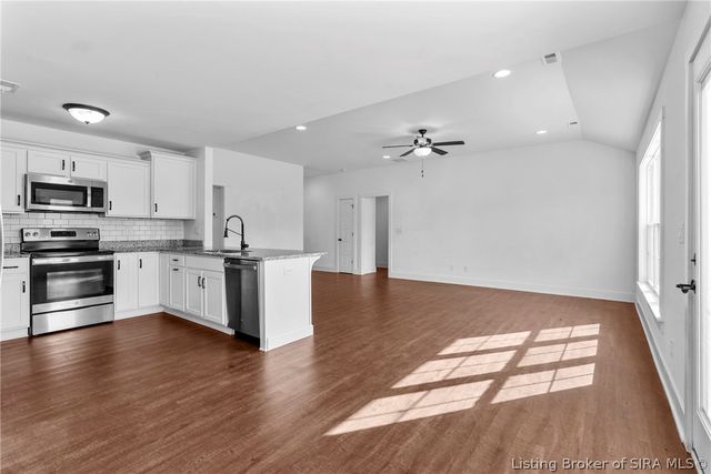 5511 Limestone Creek Drive, Charlestown, IN 47111