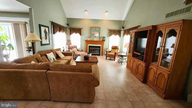 2 TALON CT, Sewell, NJ 08080