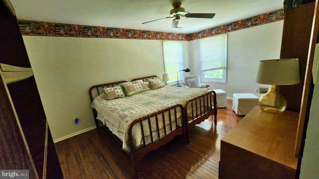 2 TALON CT, Sewell, NJ 08080