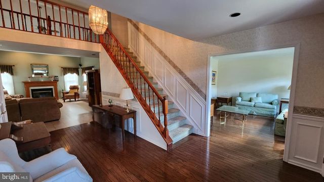 2 TALON CT, Sewell, NJ 08080