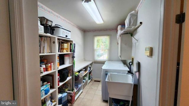 2 TALON CT, Sewell, NJ 08080