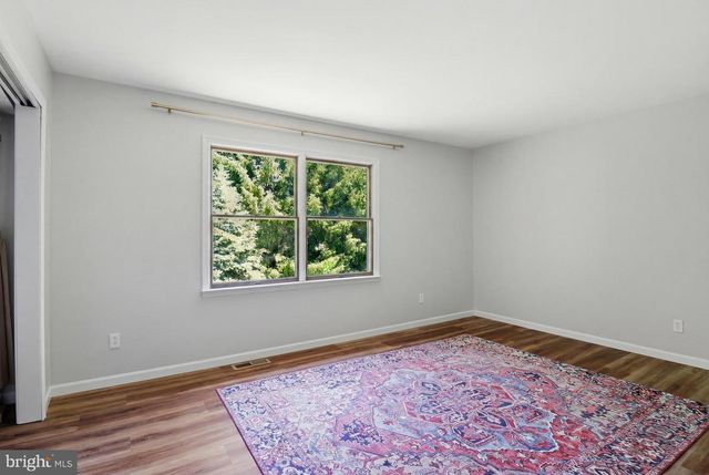17 FARM HOUSE RD, Newark, DE 19711