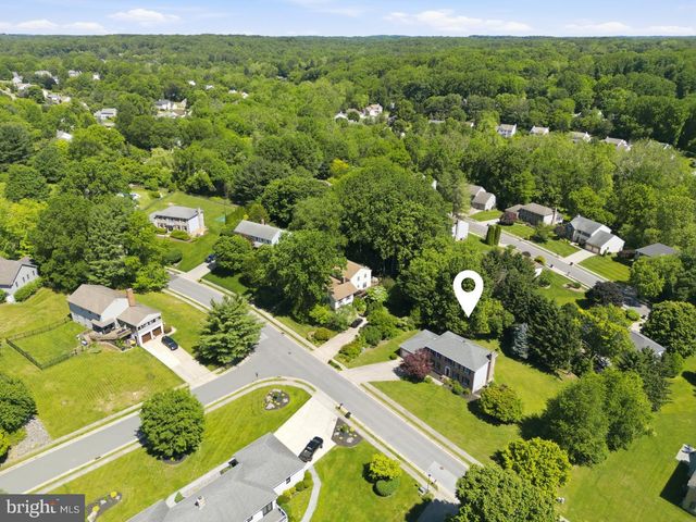 17 FARM HOUSE RD, Newark, DE 19711