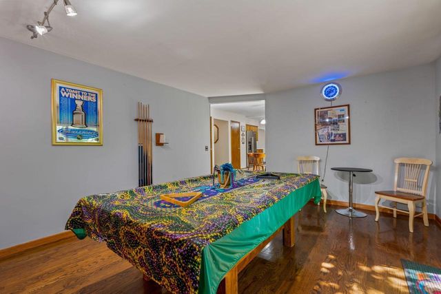 S27W30015 N Bethesda CIRCLE, Waukesha, WI 53188