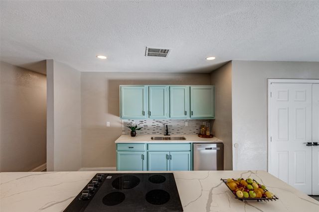 5216 Alpha Drive, The Colony, TX 75056