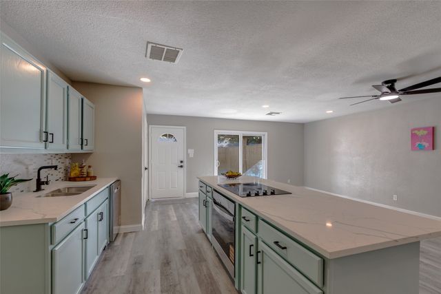 5216 Alpha Drive, The Colony, TX 75056