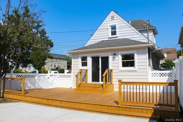 9 Franklin Street, East Rockaway, NY 11518