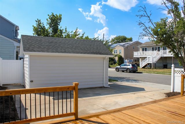 9 Franklin Street, East Rockaway, NY 11518