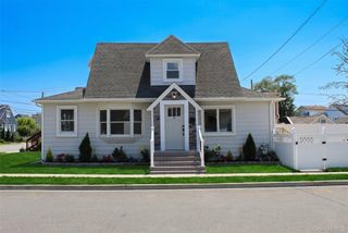 9 Franklin Street, East Rockaway, NY 11518
