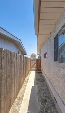 2200 E Blanchard, Anaheim, CA 92806