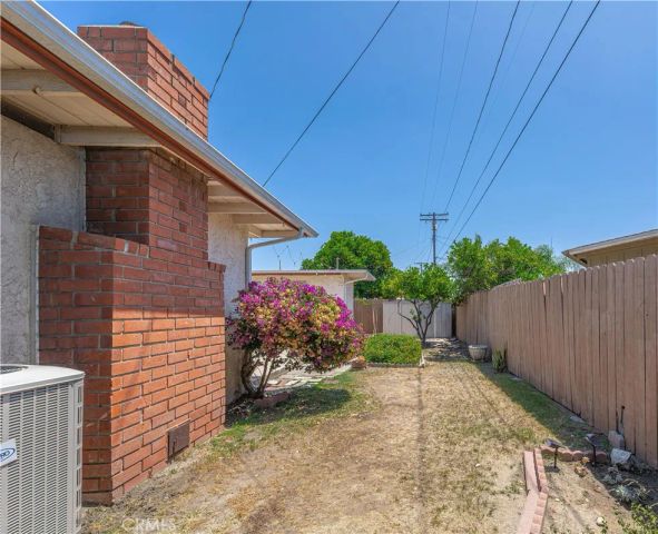 2200 E Blanchard, Anaheim, CA 92806