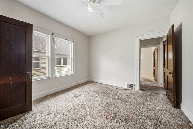 4697 E 85th Street, Garfield Heights, OH 44125
