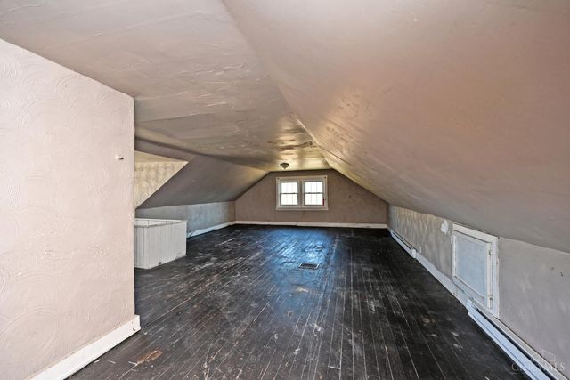 327 Crestline Avenue, Cincinnati, OH 45205