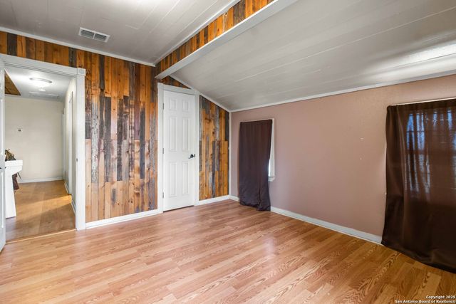 1350 Fm 538, Stockdale, TX 78160