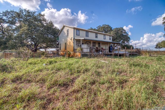 1350 Fm 538, Stockdale, TX 78160