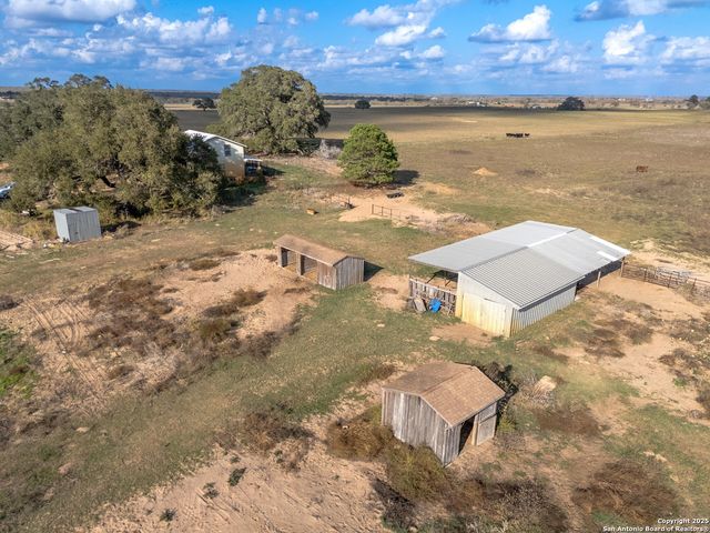 1350 Fm 538, Stockdale, TX 78160