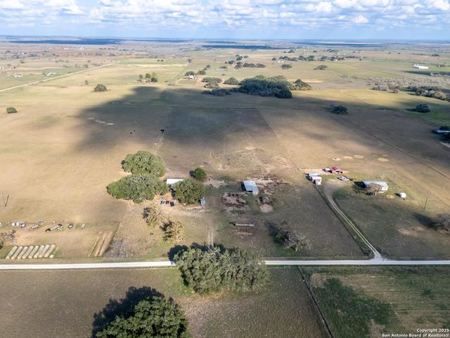 1350 Fm 538, Stockdale, TX 78160