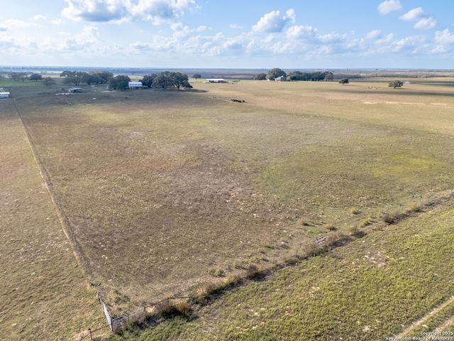 1350 Fm 538, Stockdale, TX 78160