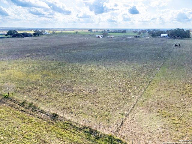 1350 Fm 538, Stockdale, TX 78160