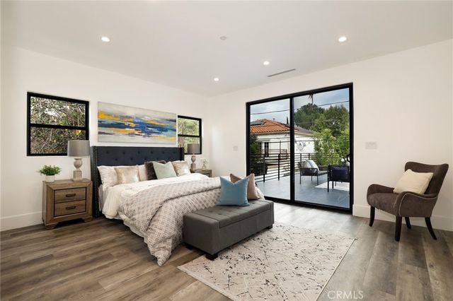 5200 Avenida Oriente, Tarzana, CA 91356