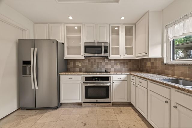 11711 Memorial Drive 659, Houston, TX 77024