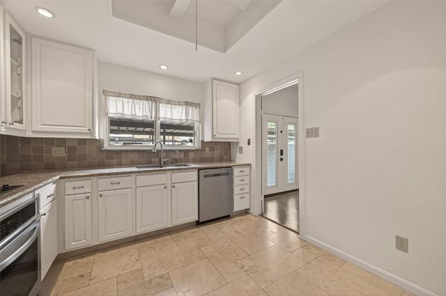 11711 Memorial Drive 659, Houston, TX 77024