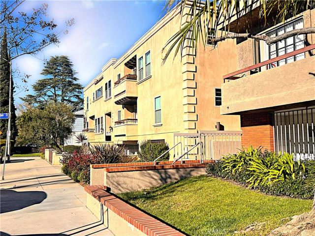 4466 Coldwater Canyon 101, Studio City, CA 91604