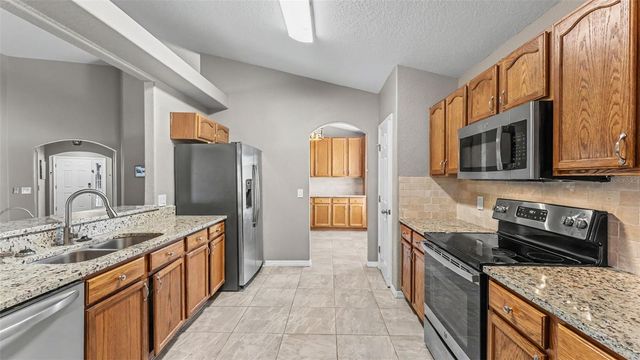 8435 ADELE ROAD, Lakeland, FL 33810