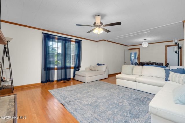 384 Snow Hill Street, Ayden, NC 28513
