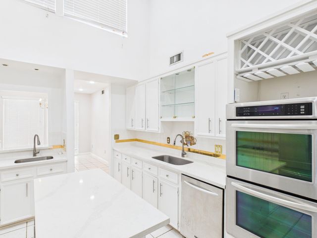 7611 Hopewell Lane, Houston, TX 77071