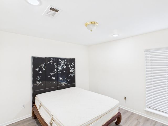 7611 Hopewell Lane, Houston, TX 77071