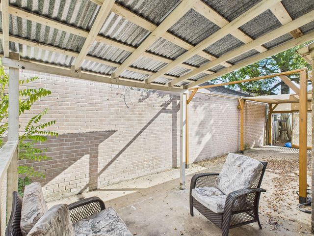 7611 Hopewell Lane, Houston, TX 77071