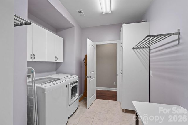 9903 Manor View Drive NW, Concord, NC 28027