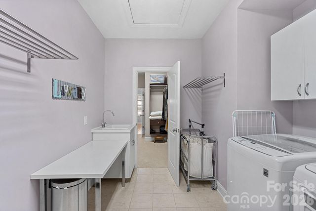 9903 Manor View Drive NW, Concord, NC 28027