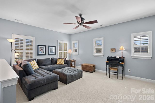 9903 Manor View Drive NW, Concord, NC 28027