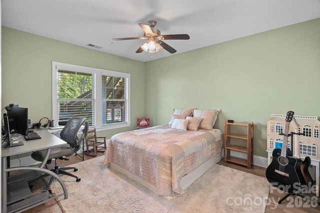 9903 Manor View Drive NW, Concord, NC 28027