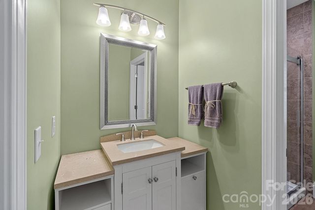 9903 Manor View Drive NW, Concord, NC 28027