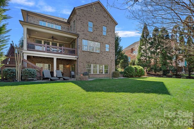 9903 Manor View Drive NW, Concord, NC 28027