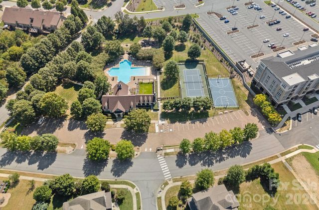 9903 Manor View Drive NW, Concord, NC 28027