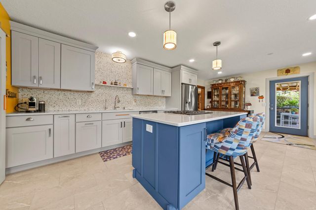 16851 Javelin Avenue, Lakeville, MN 55044