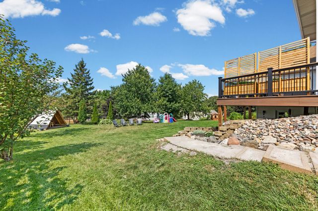16851 Javelin Avenue, Lakeville, MN 55044