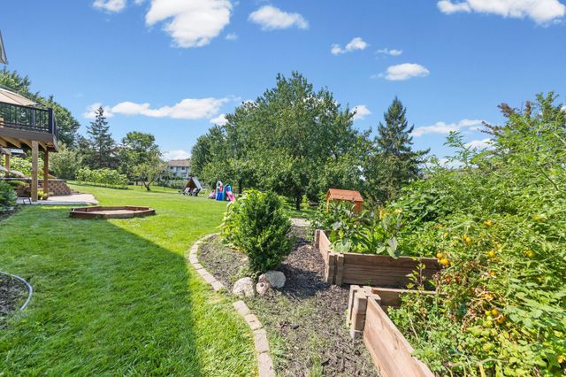 16851 Javelin Avenue, Lakeville, MN 55044