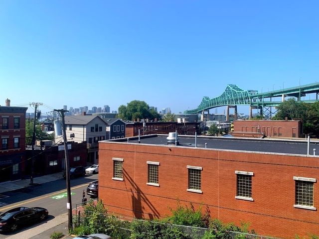 88 Broadway 9, Chelsea, MA 02150
