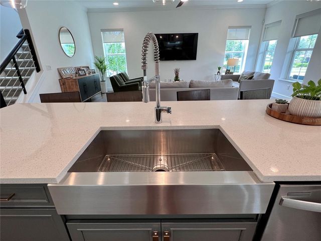 7002 ARNOLDSON STREET, Orlando, FL 32827