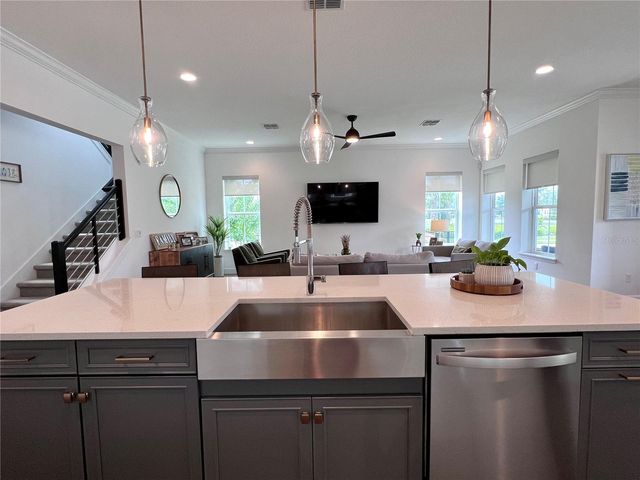 7002 ARNOLDSON STREET, Orlando, FL 32827