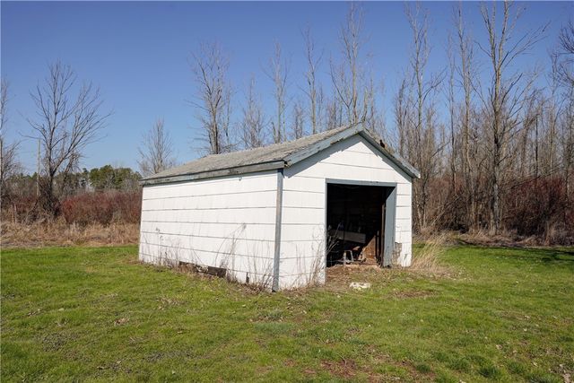 1084 Lawrence Road, Clarkson, NY 14468